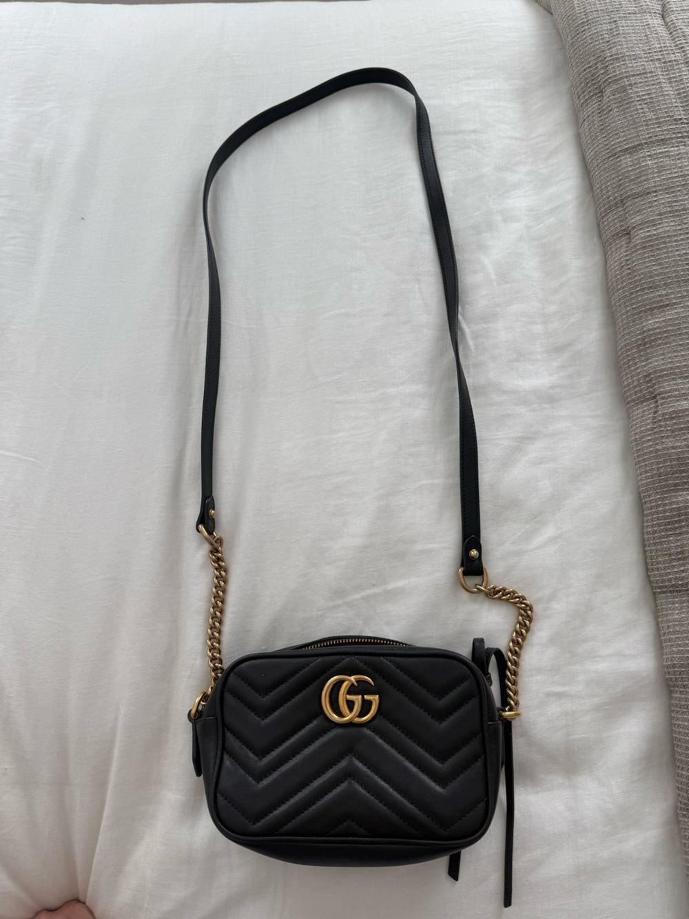 GG Marmont Camera mini quilted leather shoulder bag